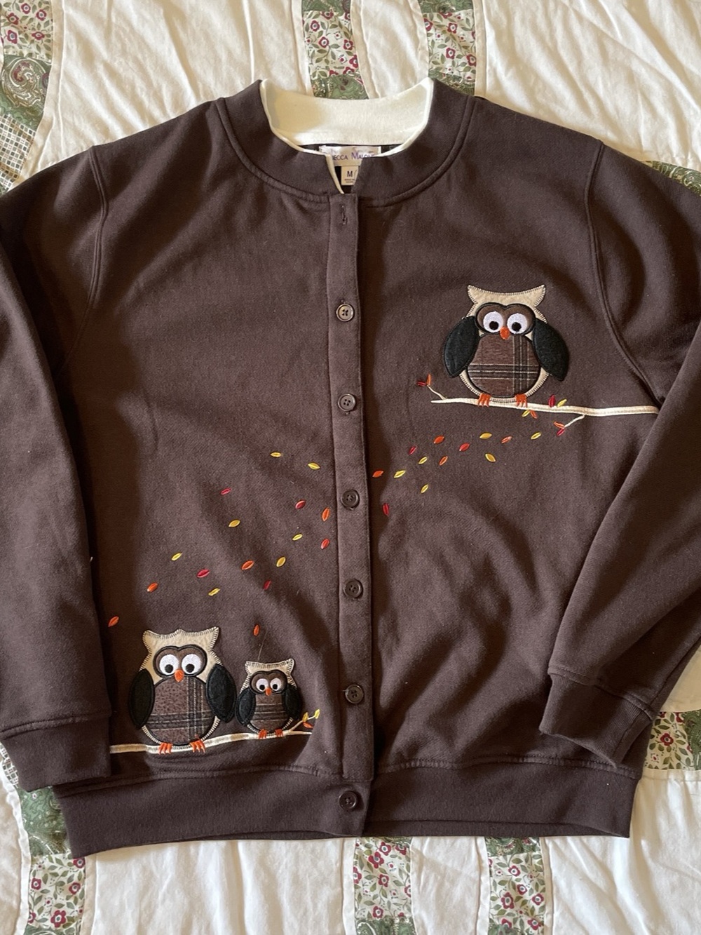 Vintage Double Collar Button Up Grandma
Crewneck Sweatshirt Size Medium Owls Fa